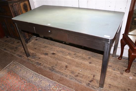 Metal desk